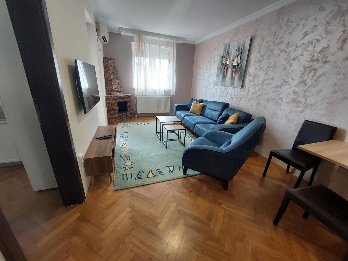 Apartmani Jasmin Νόβι Σαντ Εξωτερικό φωτογραφία