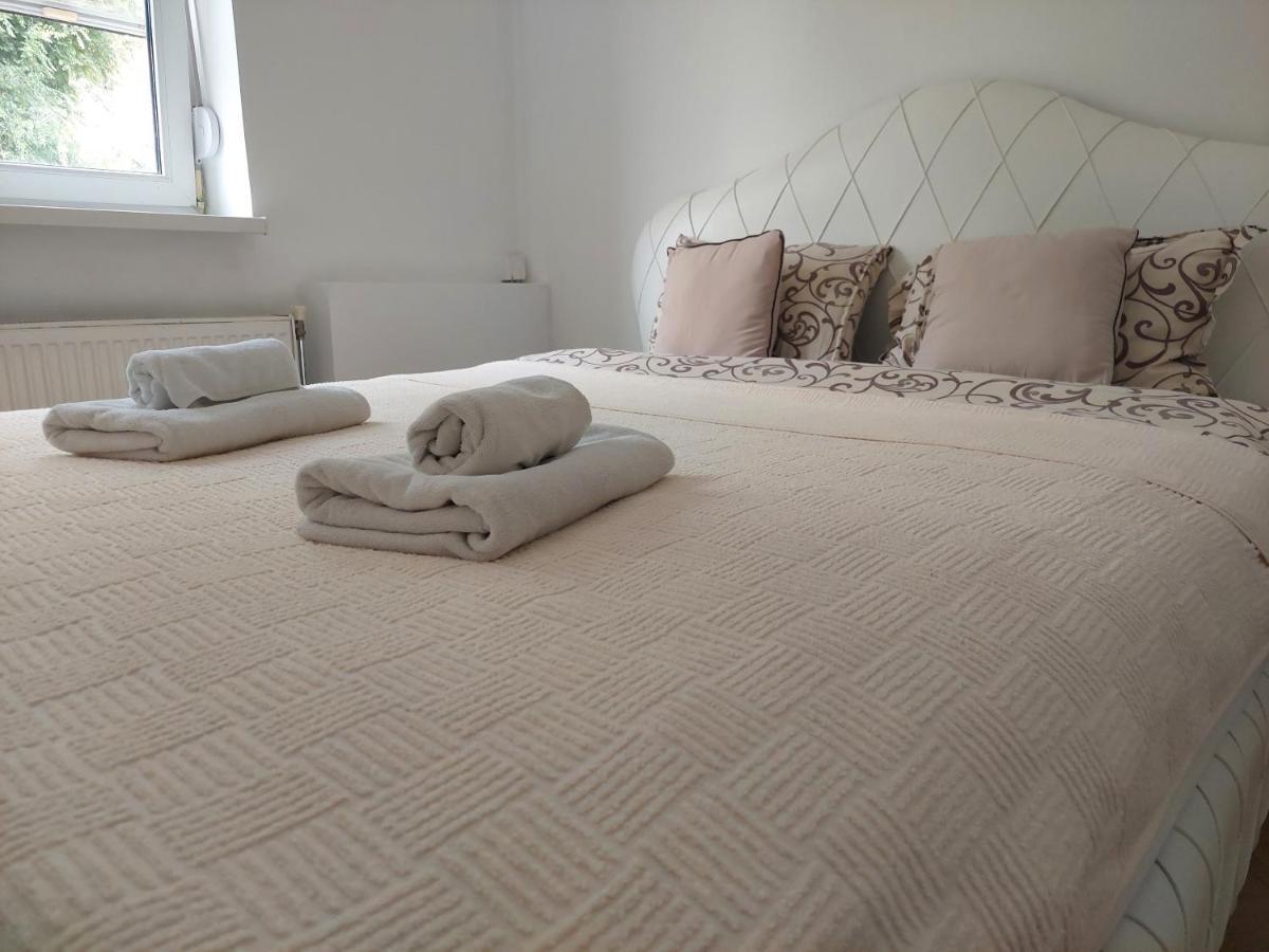 Apartmani Jasmin Νόβι Σαντ Εξωτερικό φωτογραφία