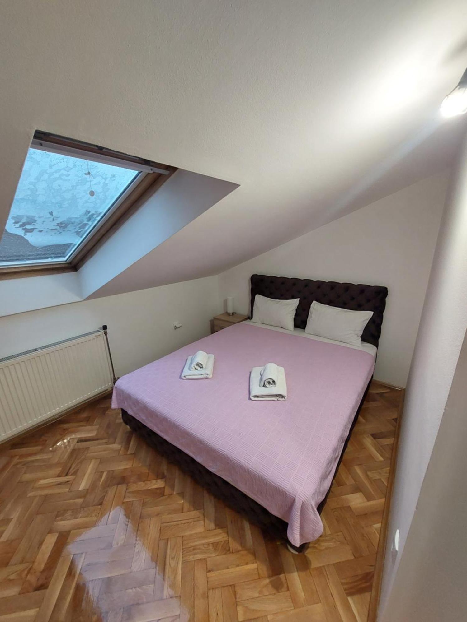 Apartmani Jasmin Νόβι Σαντ Εξωτερικό φωτογραφία