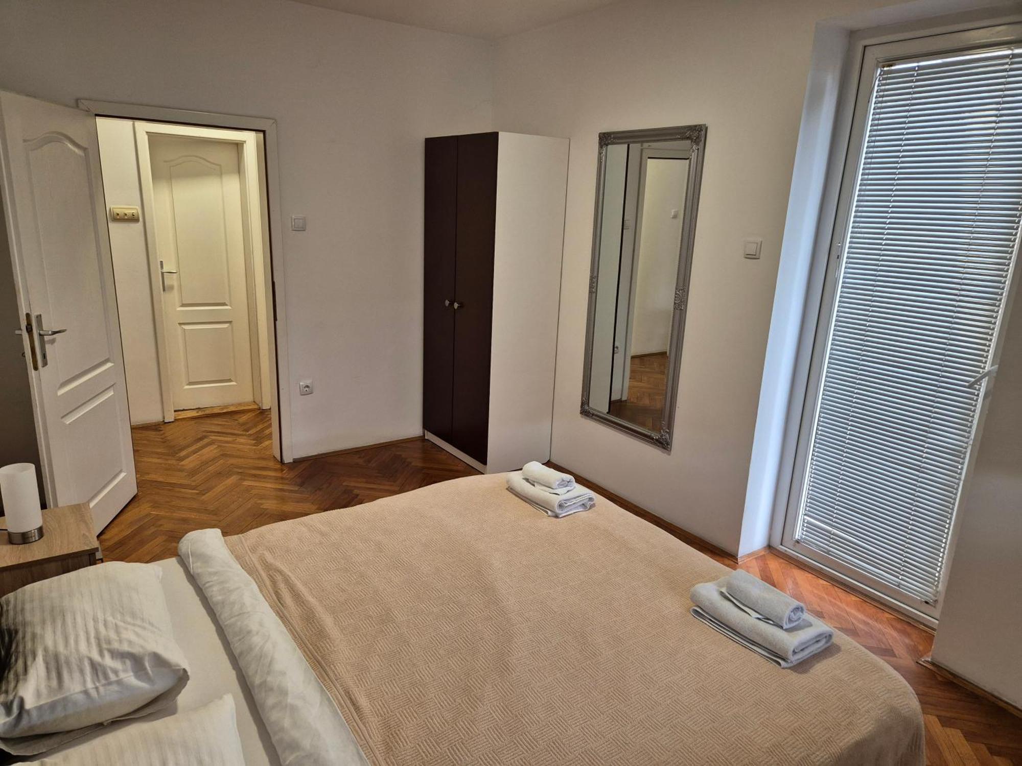 Apartmani Jasmin Νόβι Σαντ Εξωτερικό φωτογραφία