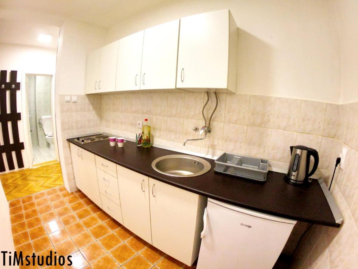 Apartmani Jasmin Νόβι Σαντ Εξωτερικό φωτογραφία